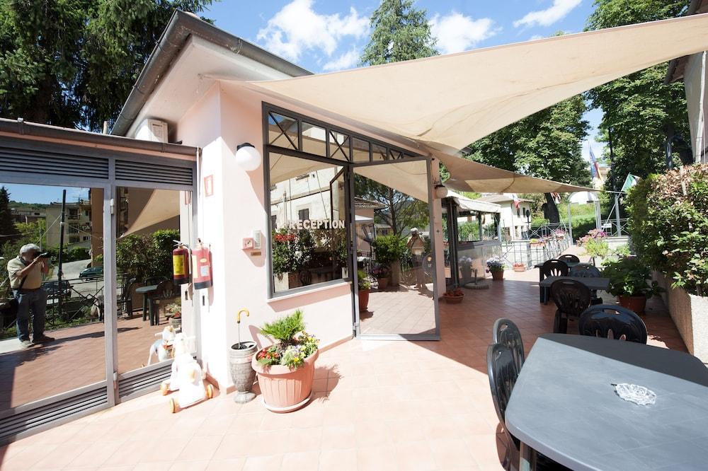 Hotel Athena Spoleto Eksteriør billede