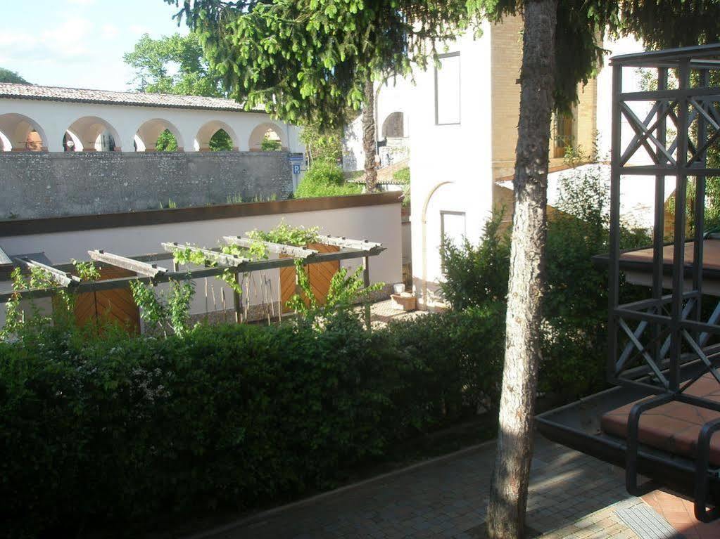 Hotel Athena Spoleto Eksteriør billede