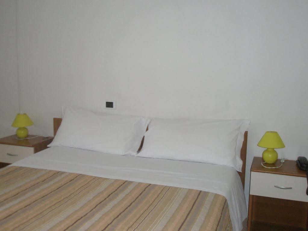 Hotel Athena Spoleto Eksteriør billede